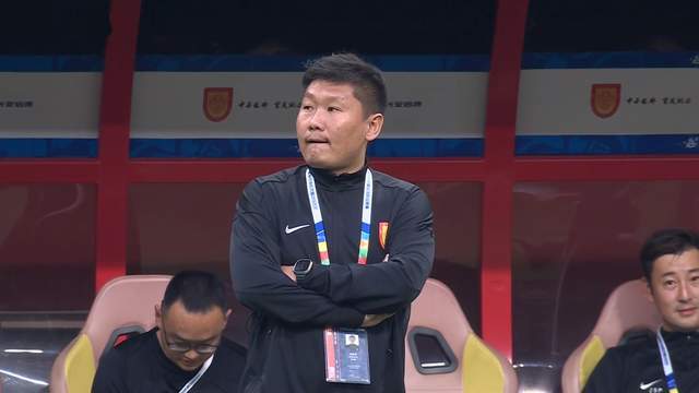 开云体育-6场1球，向余望饼锋踢法不适合首发 重庆防守顶级 1将有上升空间